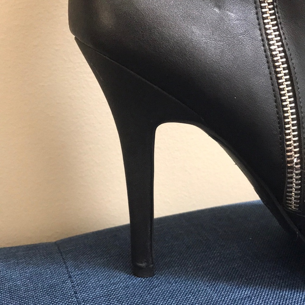 Heel Boots - Picture 4 of 4